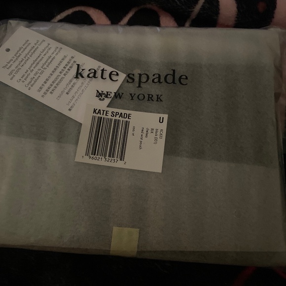 kate spade Handbags - Kate spade with tags 🏷️
